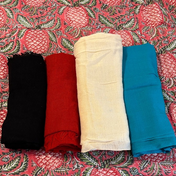 Accessories - Bundle of 4 pashmina type shawls